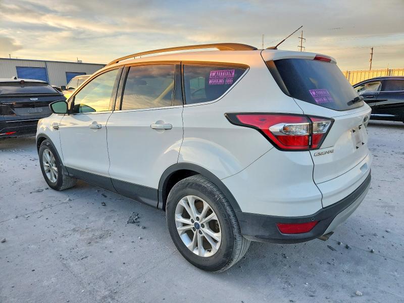 Photo 2 from auction – 2017 FORD ESCAPE SE with VIN 1FMCU0GD6HUC81845