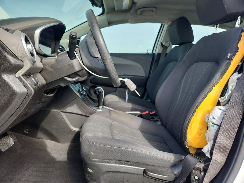 Photo 7 from auction – 2018 CHEVROLET SONIC LT with VIN 1G1JD5SH2J4105067