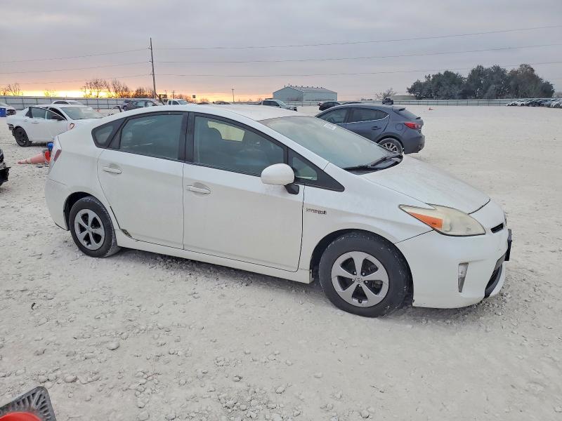 Photo 4 from auction – 2014 TOYOTA PRIUS with VIN JTDKN3DU3E1743620