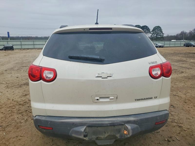 Photo 6 from auction – 2012 CHEVROLET TRAVERSE L with VIN 1GNKRJED1CJ197038