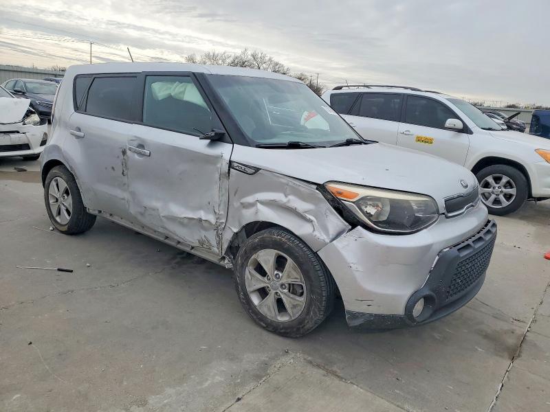 Zdjęcie 4 z aukcji – 2015 KIA SOUL z VIN KNDJN2A27F7752893