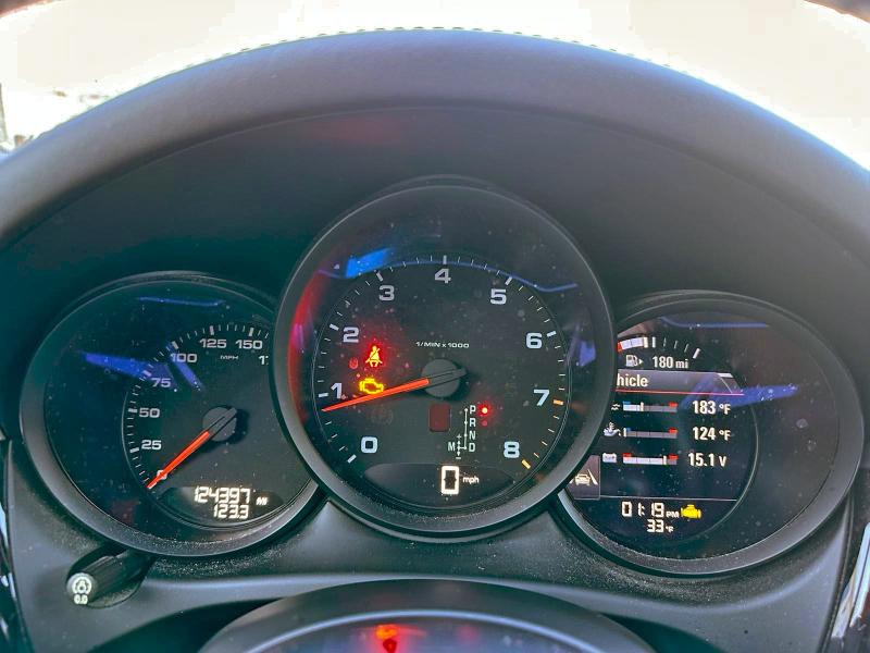 Photo 11 from auction – 2019 PORSCHE MACAN with VIN WP1AA2A52KLB02083
