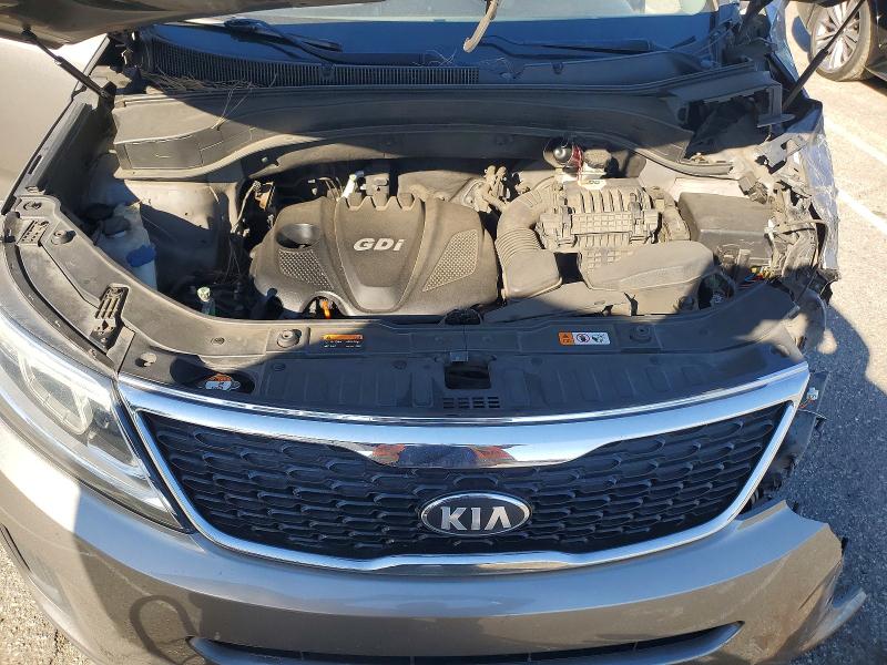 Photo 11 from auction – 2014 KIA SORENTO LX with VIN 5XYKT3A65EG426014