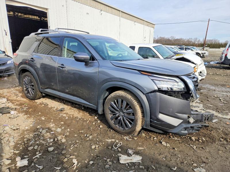 Photo 4 from auction – 2022 NISSAN PATHFINDER with VIN 5N1DR3CD5NC208805