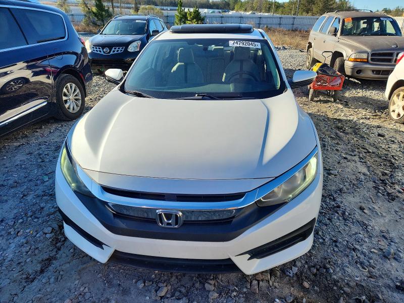 Photo 5 from auction – 2017 HONDA CIVIC EX with VIN 19XFC2F76HE068372