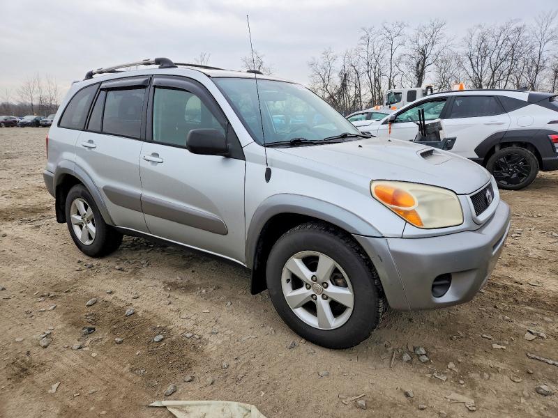 Photo 4 from auction – 2005 TOYOTA RAV4 with VIN JTEHD20V656035513