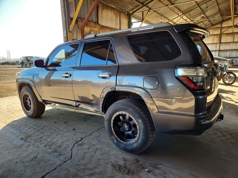 Photo 2 from auction – 2014 TOYOTA 4RUNNER with VIN JTEBU5JR2E5160281