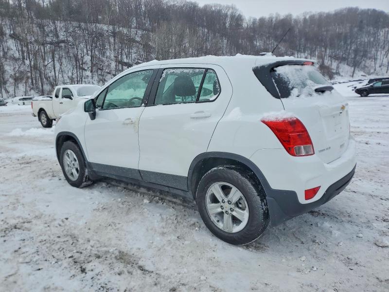 Photo 2 from auction – 2018 CHEVROLET TRAX LS with VIN KL7CJNSB1JB604536