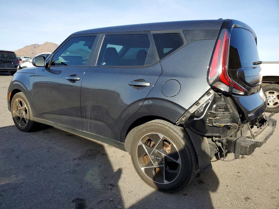 Photo 2 from auction – 2023 KIA SOUL with VIN KNDJ33AU5P7890978