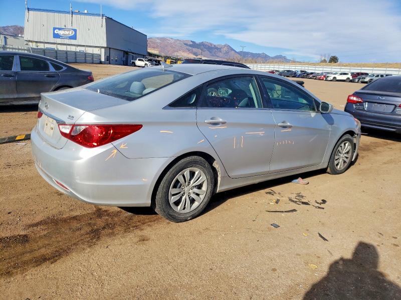 Photo 3 from auction – 2011 HYUNDAI SONATA GLS with VIN 5NPEB4AC3BH080125