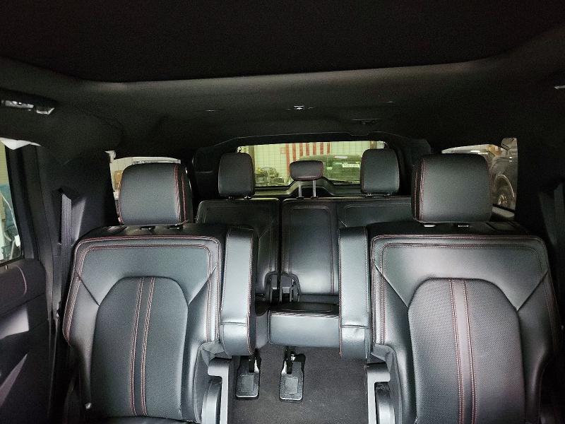 Photo 10 from auction – 2023 FORD EXPEDITION with VIN 1FMJK2A84PEA60113