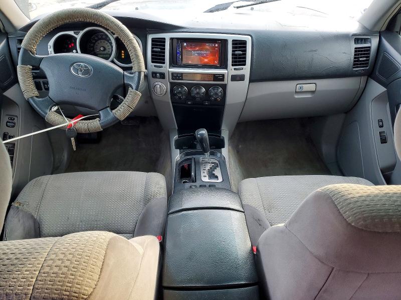 Photo 8 from auction – 2005 TOYOTA 4RUNNER SR with VIN JTEBT14R558024667
