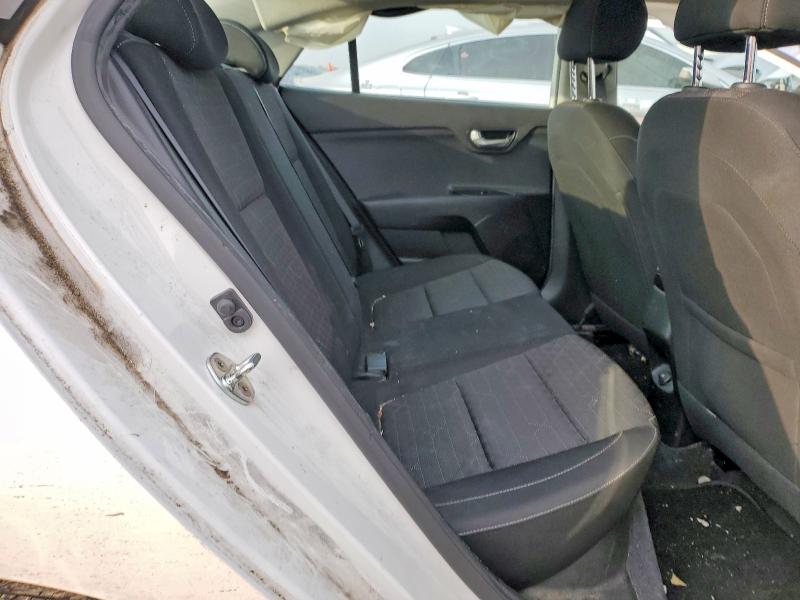 Photo 10 from auction – 2018 KIA RIO with VIN 3KPA24AB0JE086473