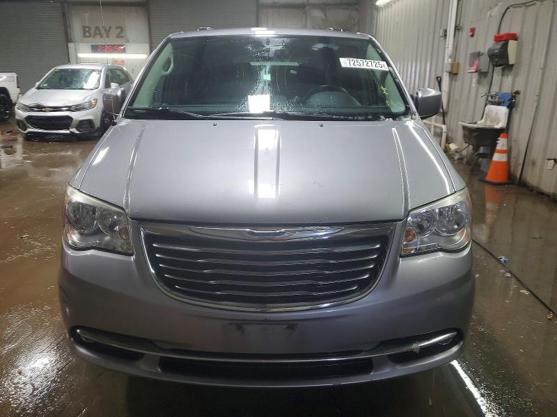 Photo 5 from auction – 2013 CHRYSLER TOWN & COU with VIN 2C4RC1BG5DR778496