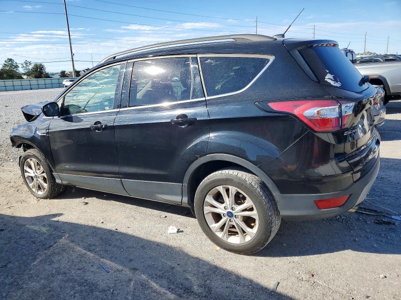 Photo 2 from auction – 2018 FORD ESCAPE SE with VIN 1FMCU0GD5JUB51819