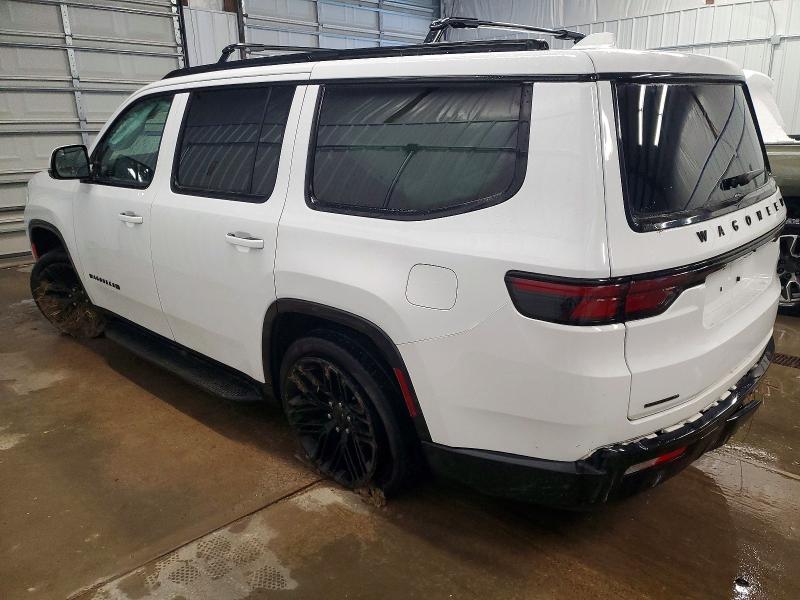 Photo 2 from auction – 2022 JEEP WAGONEER with VIN 1C4SJVAT7NS217519