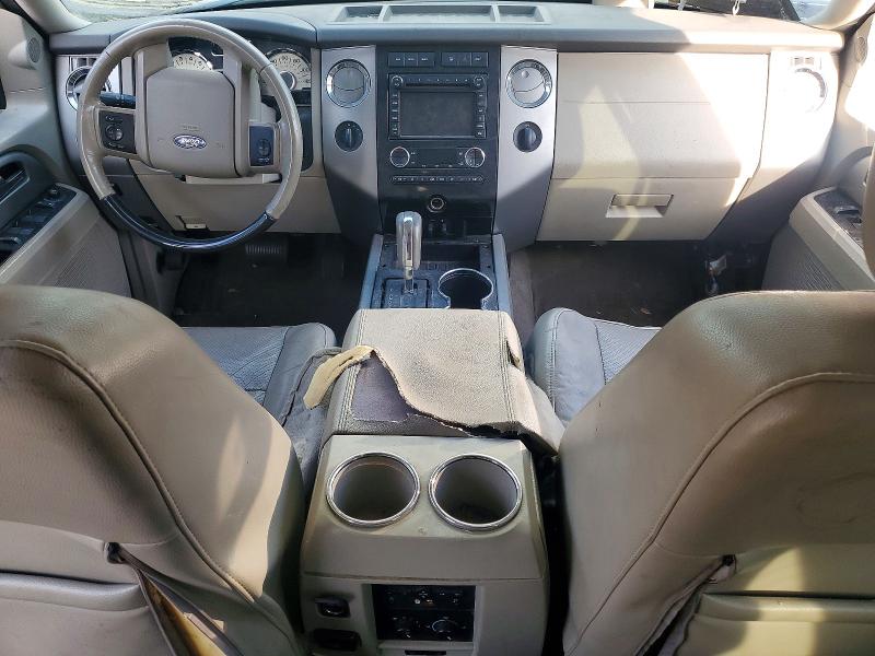 Zdjęcie 8 z aukcji – 2013 FORD EXPEDITION z VIN 1FMJU2A5XDEF08673