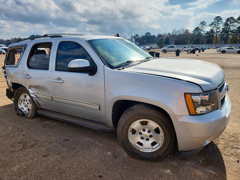 Photo 4 from auction – 2011 CHEVROLET TAHOE with VIN 1GNSCBE03BR285772