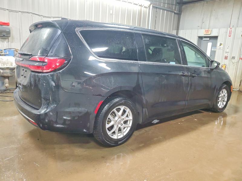 Photo 3 from auction – 2023 CHRYSLER PACIFICA T with VIN 2C4RC1BGXPR536002