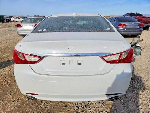 Photo 6 from auction – 2011 HYUNDAI SONATA SE with VIN 5NPEC4AC1BH078032