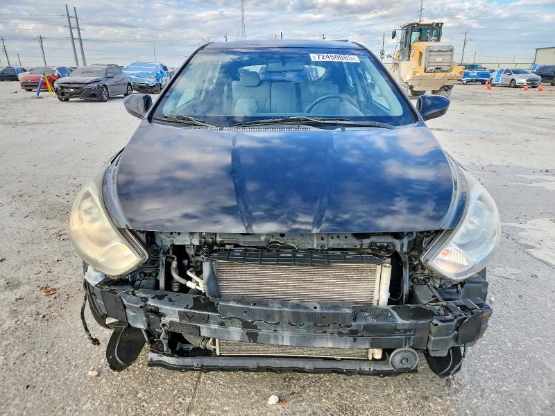 Photo 5 from auction – 2012 HYUNDAI ACCENT GLS with VIN KMHCU5AE6CU027446