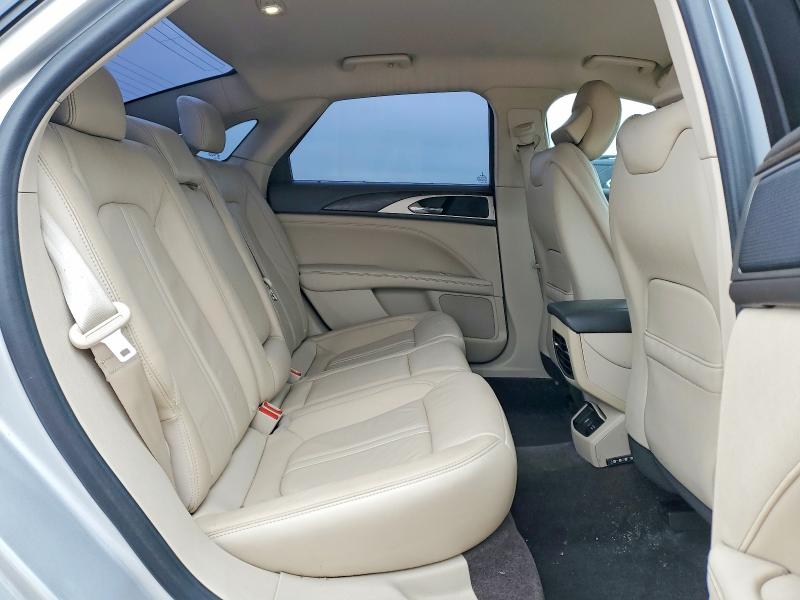 Photo 11 from auction – 2017 LINCOLN MKZ with VIN 3LN6L5C94HR664706