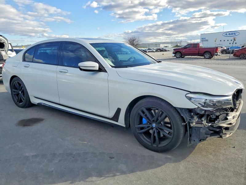 Photo 4 from auction – 2018 BMW 740 XE with VIN WBA7J2C53JB246297