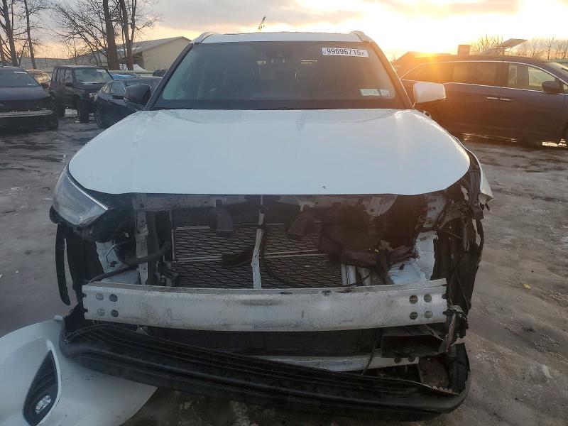 Photo 5 from auction – 2023 TOYOTA HIGHLANDER with VIN 5TDKBRCHXPS578073
