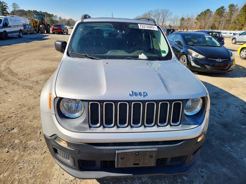 Photo 5 from auction – 2015 JEEP RENEGADE S with VIN ZACCJBAT1FPC18529