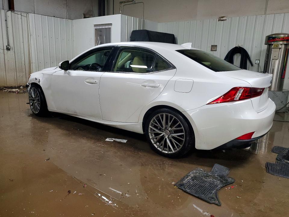 Photo 2 from auction – 2015 LEXUS IS with VIN JTHCF1D28F5016356