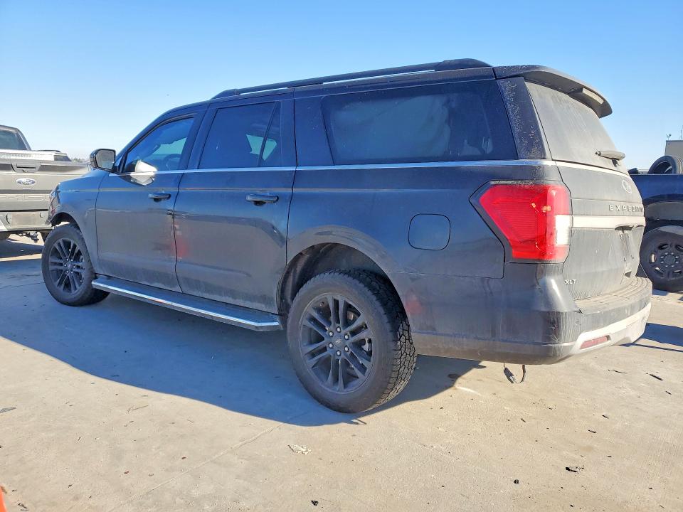Photo 2 from auction – 2023 FORD EXPEDITION with VIN 1FMJK1H87PEA63233