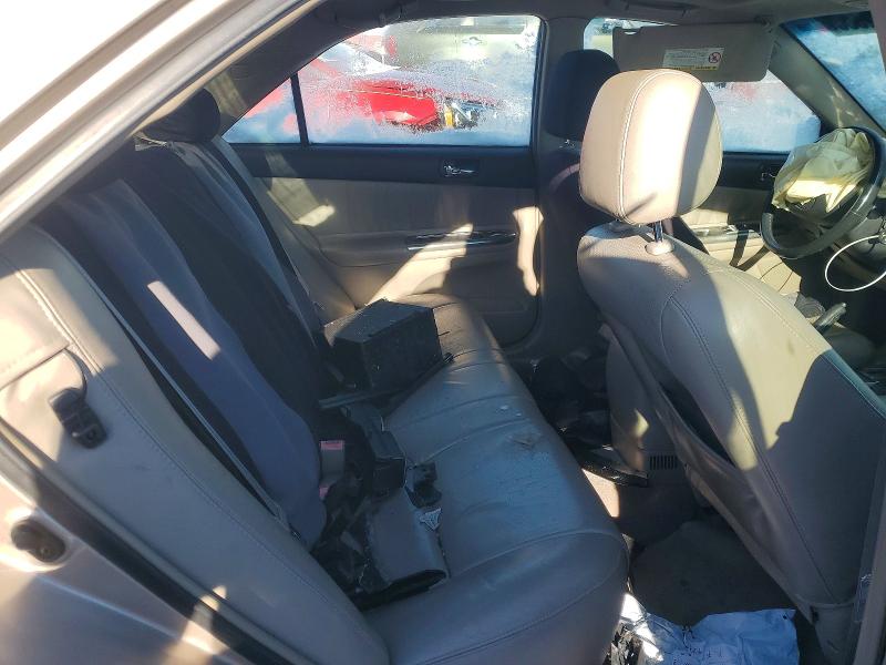Photo 10 from auction – 2002 TOYOTA CAMRY LE with VIN 4T1BF30K42U004179