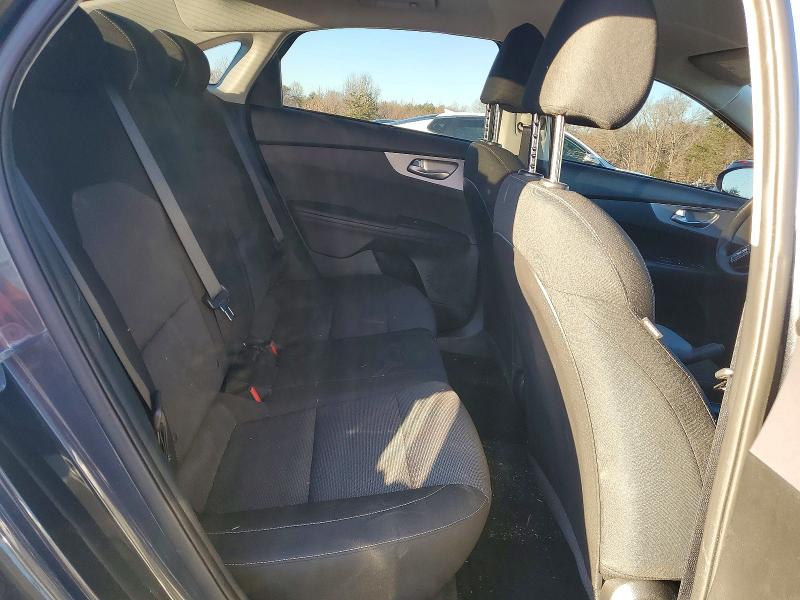 Photo 10 from auction – 2023 KIA FORTE LX with VIN 3KPF24ADXPE596975