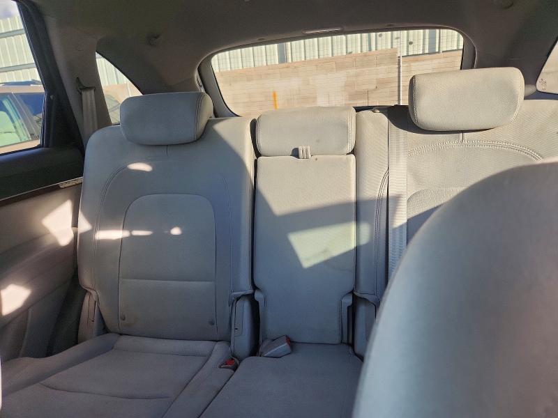 Photo 10 from auction – 2010 HYUNDAI VERACRUZ G with VIN KM8NU4CC5AU106280