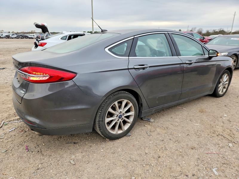 Photo 3 from auction – 2017 FORD FUSION SE with VIN 3FA6P0HD5HR115675