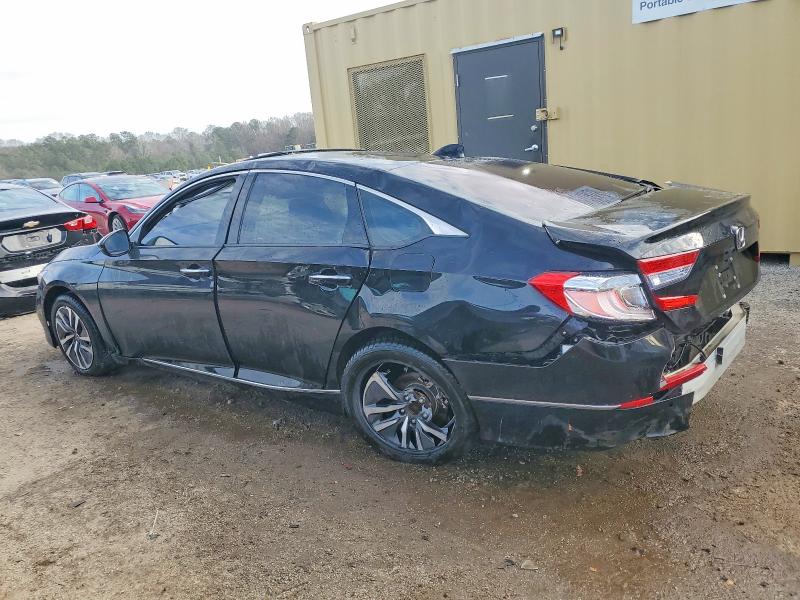 Photo 2 from auction – 2018 HONDA ACCORD with VIN 1HGCV3F96JA002662