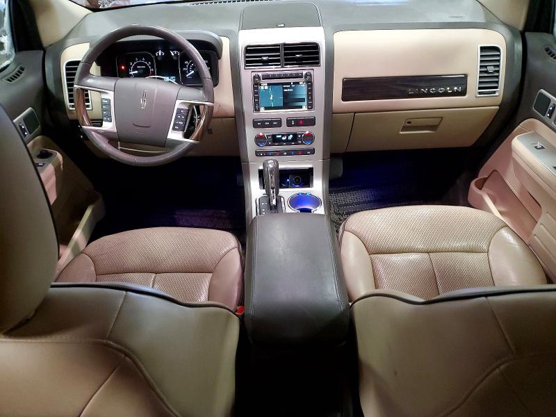 Photo 8 from auction – 2010 LINCOLN MKX with VIN 2LMDJ8JC9ABJ04072