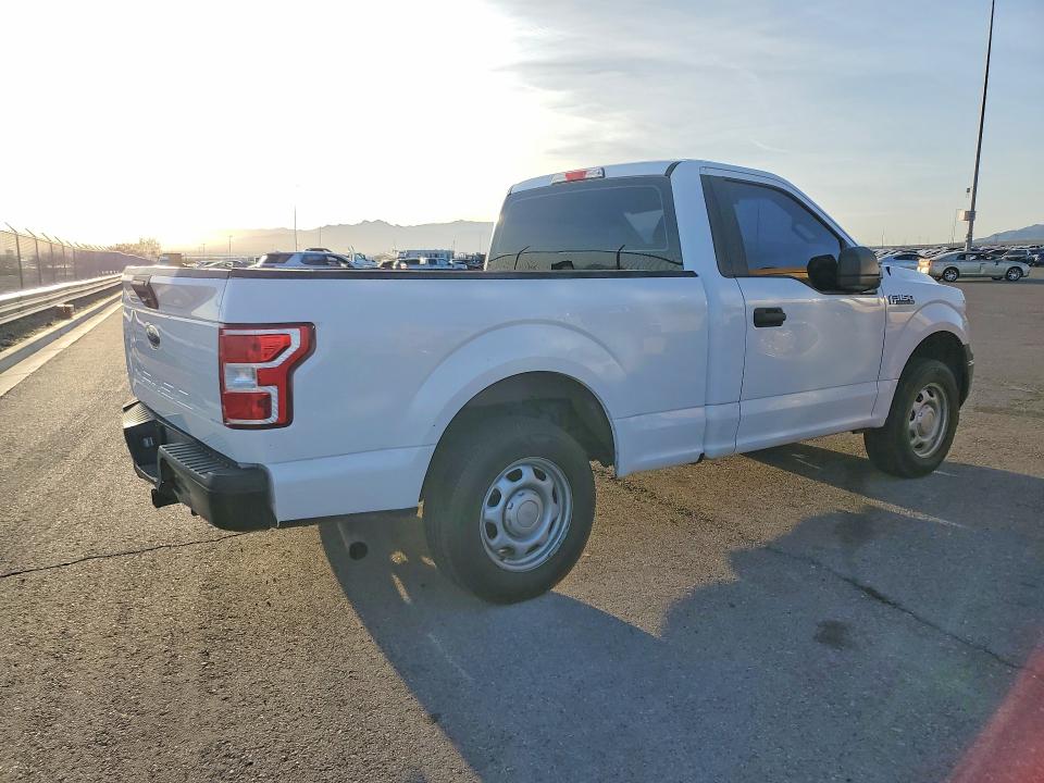 Photo 3 from auction – 2018 FORD F150 with VIN 1FTMF1CB5JKF80886
