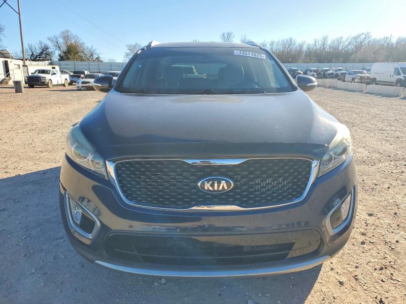 Photo 5 from auction – 2017 KIA SORENTO EX with VIN 5XYPHDA12HG276725