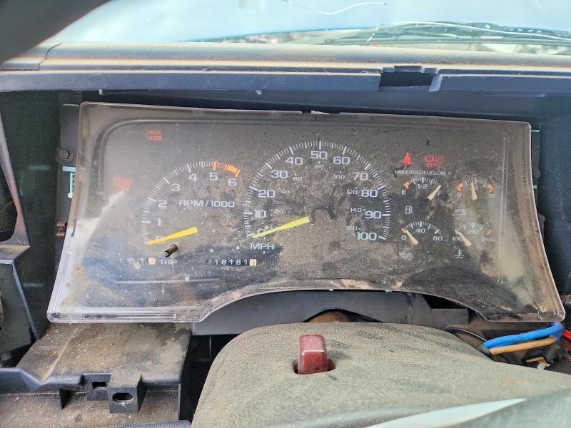 Photo 9 from auction – 1996 CHEVROLET GMT-400 K1 with VIN 1GCEK19M7TE214471