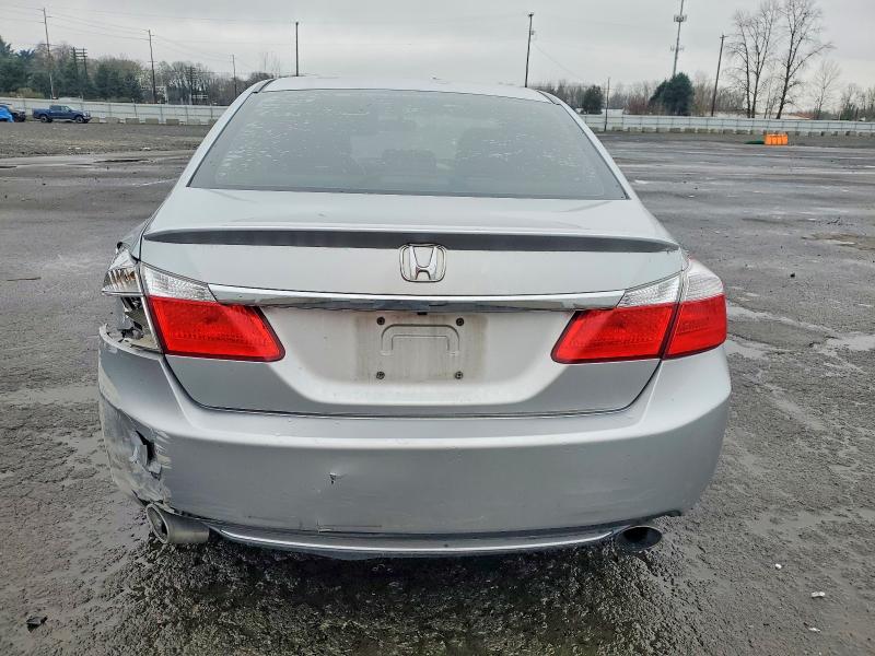 Photo 6 from auction – 2015 HONDA ACCORD SPO with VIN 1HGCR2F50FA092538