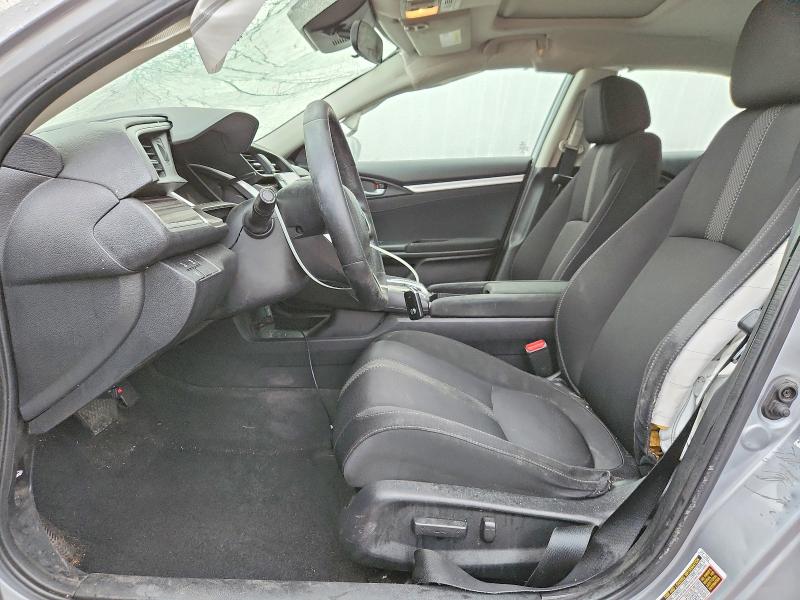 Photo 7 from auction – 2019 HONDA CIVIC with VIN 19XFC1F30KE203182