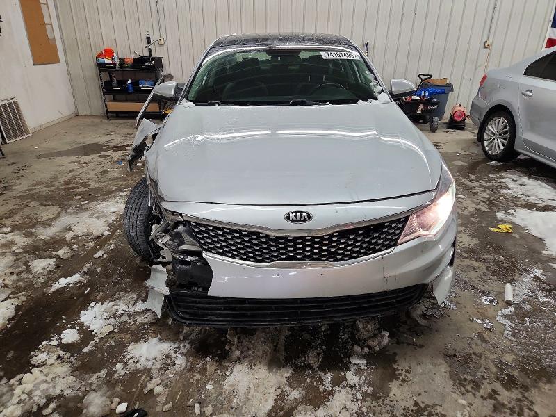 Photo 5 from auction – 2018 KIA OPTIMA with VIN 5XXGU4L37JG215939