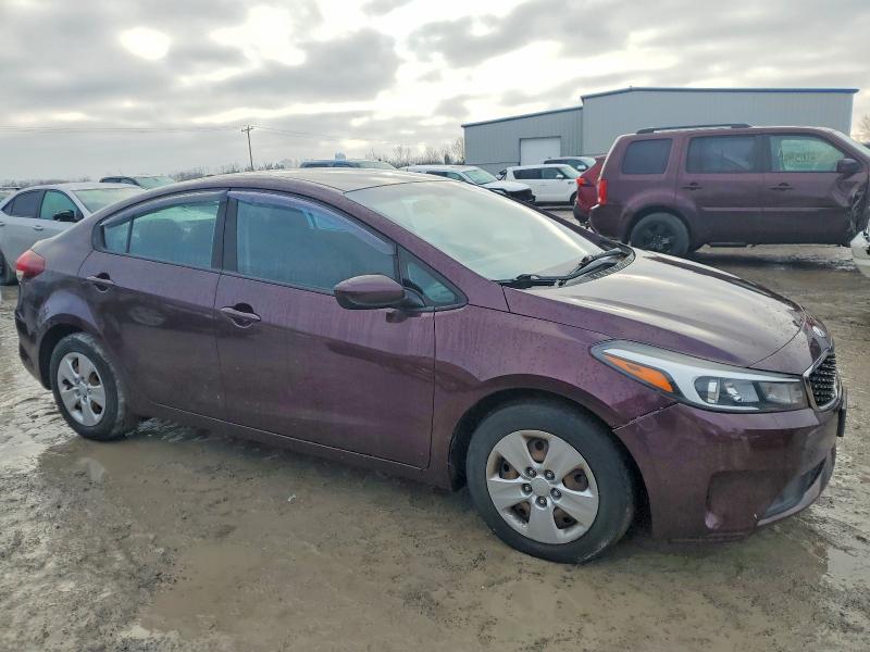 Photo 4 from auction – 2018 KIA FORTE LX with VIN 3KPFK4A78JE259612