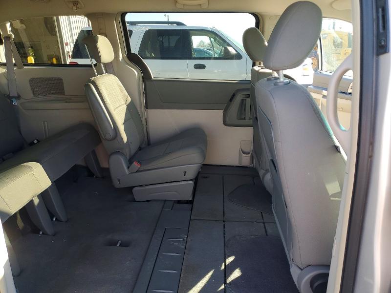Photo 11 from auction – 2008 CHRYSLER TOWN & COU with VIN 2A8HR54P38R762309