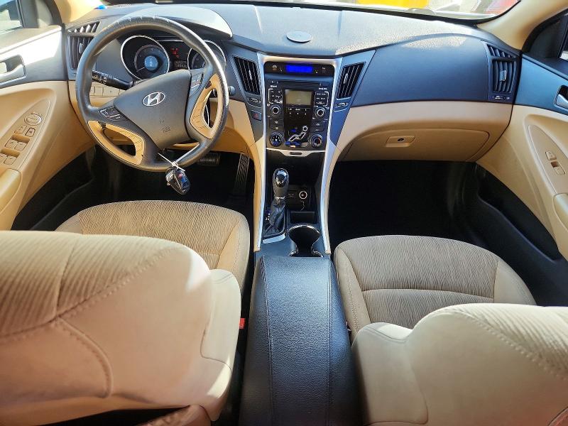 Photo 8 from auction – 2011 HYUNDAI SONATA with VIN 5NPEB4ACXBH036333