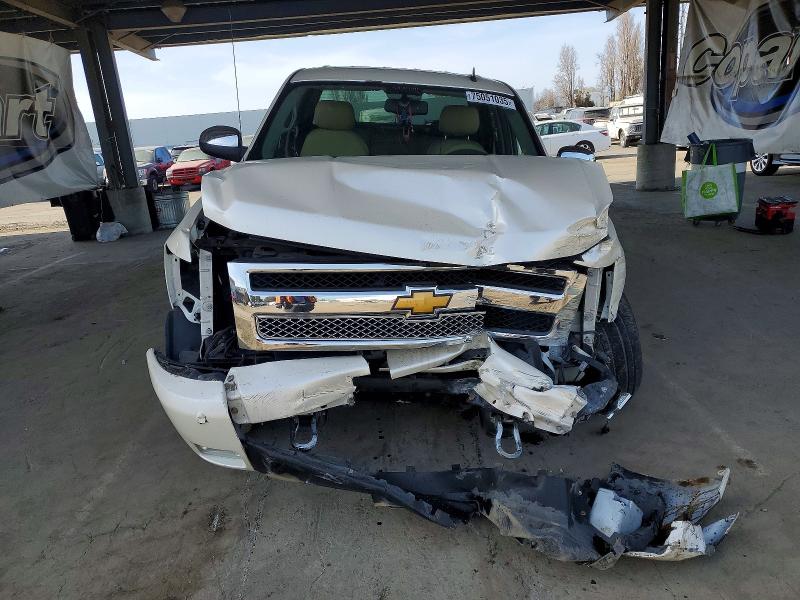 Photo 5 from auction – 2011 CHEVROLET SILVERADO with VIN 3GCPKTE37BG333873