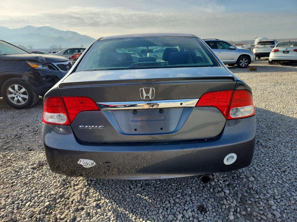 Photo 6 from auction – 2010 HONDA CIVIC LX-S with VIN 19XFA1F63AE017702
