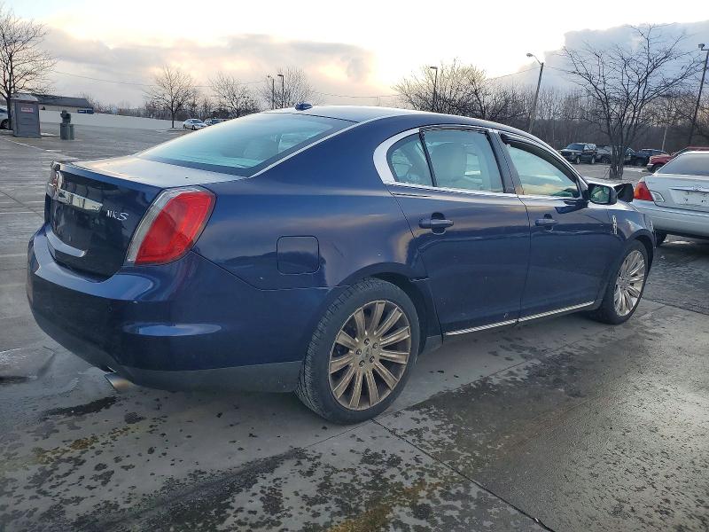 Photo 3 from auction – 2011 LINCOLN MKS with VIN 1LNHL9DR0BG607366