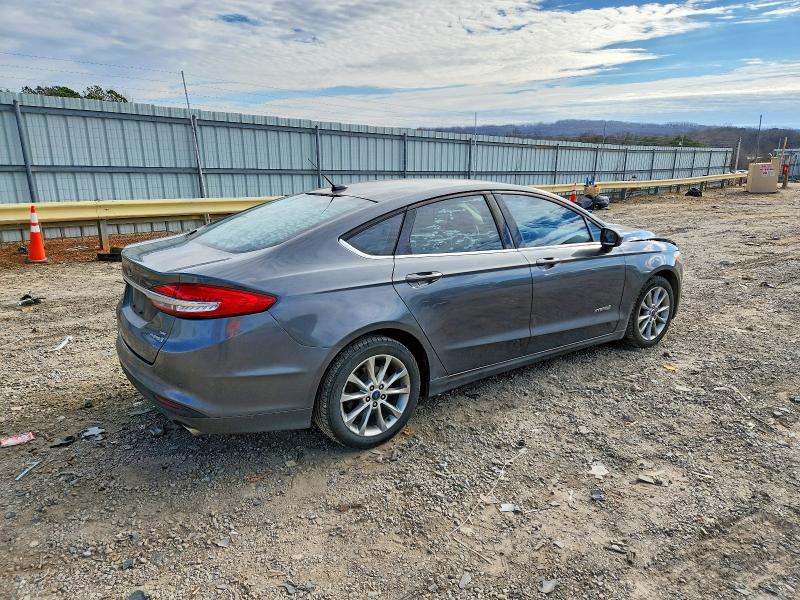 Photo 3 from auction – 2017 FORD FUSION SE with VIN 3FA6P0LU5HR304687